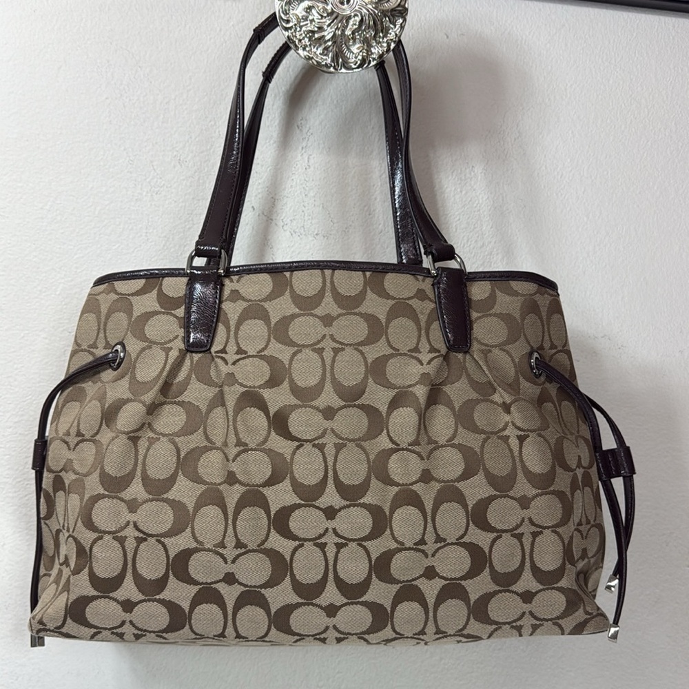 (X2) Coach, Brown shoulder bag with signature founded in 1941 - Picture 7 of 15